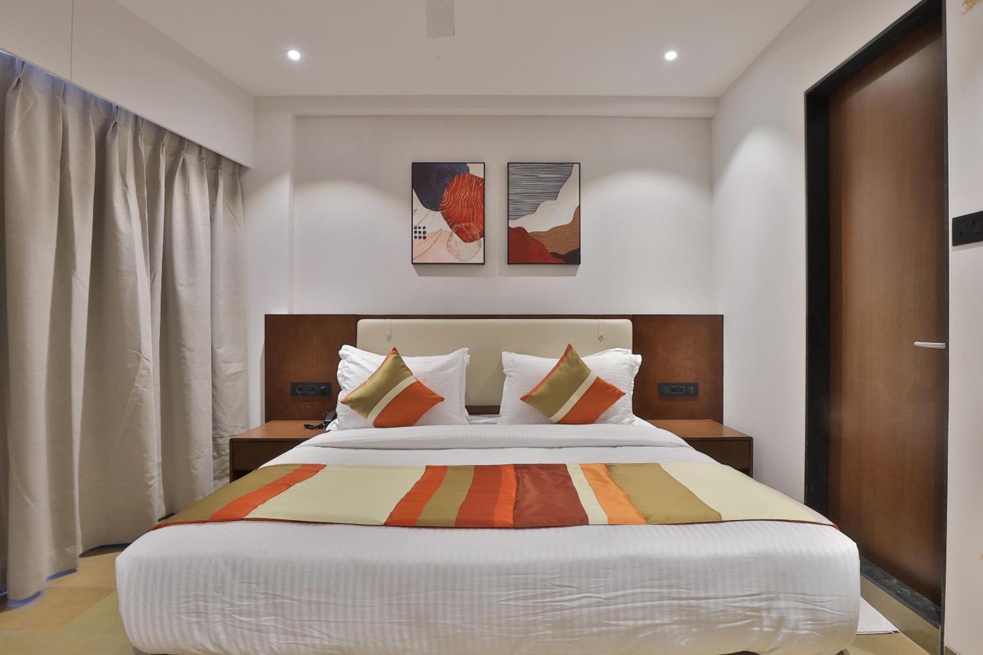 Hotel Elements Сурат Екстериор снимка
