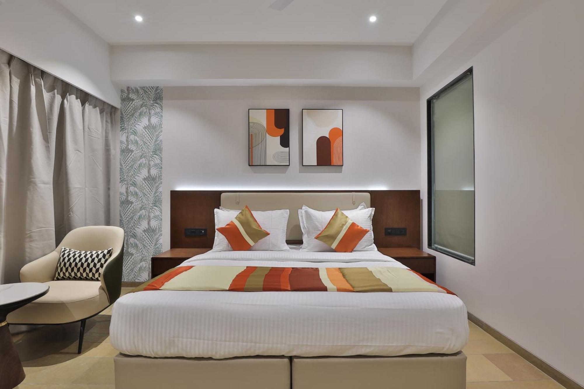 Hotel Elements Сурат Екстериор снимка