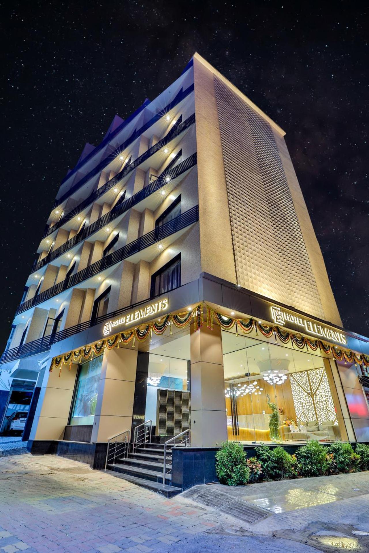 Hotel Elements Сурат Екстериор снимка
